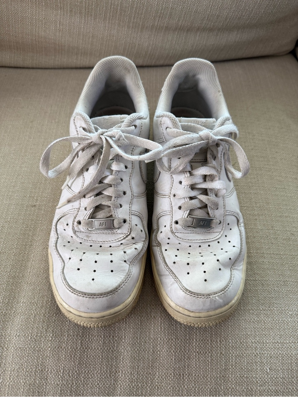 Vintage Nike White Leather Low-Top Sneakers